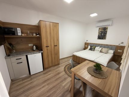 Hídfő Apartman27
