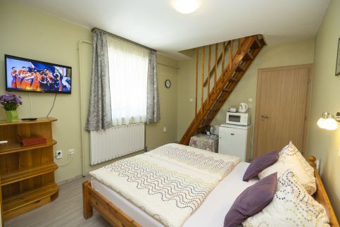 Cecey Apartman21