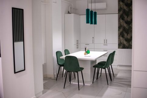 Center Flat Apartman8