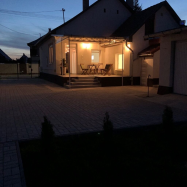 CAFE VYA Apartman