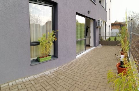 Green-leaf Apartman8