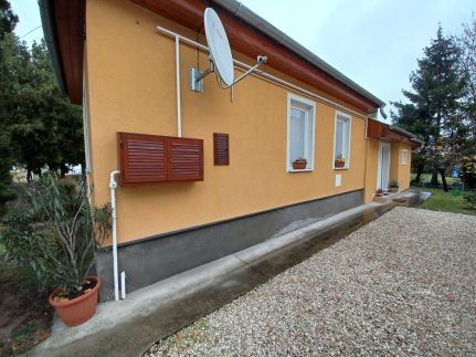 Eötvös Nyaraló8