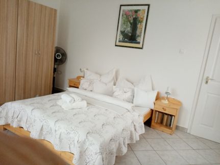 Eötvös Nyaraló13