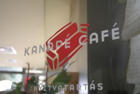Kanapé Cafe13