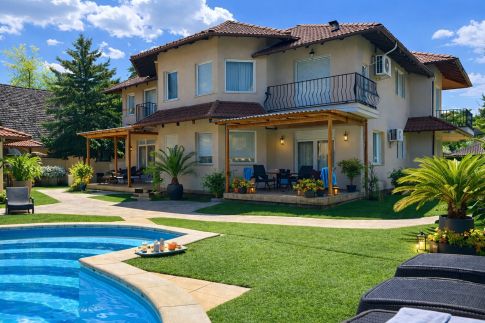 Happy Sun Medencés Apartman