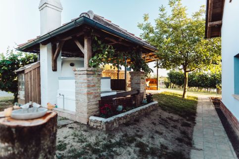 A Zöld Ajtós Ház – Balatonlelle fotó 10