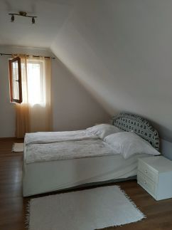 Hurrá nyaralunk Apartmanház20