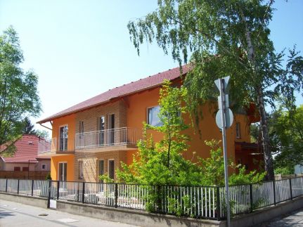 Damjanich Apartmanház1