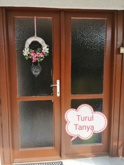 Turul Tanya30