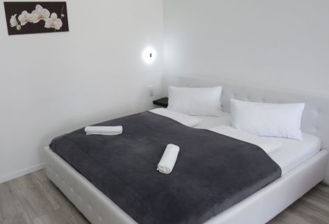 Aqua Wellness Apartments10