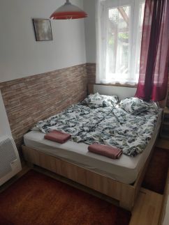 Tavasz Apartman25