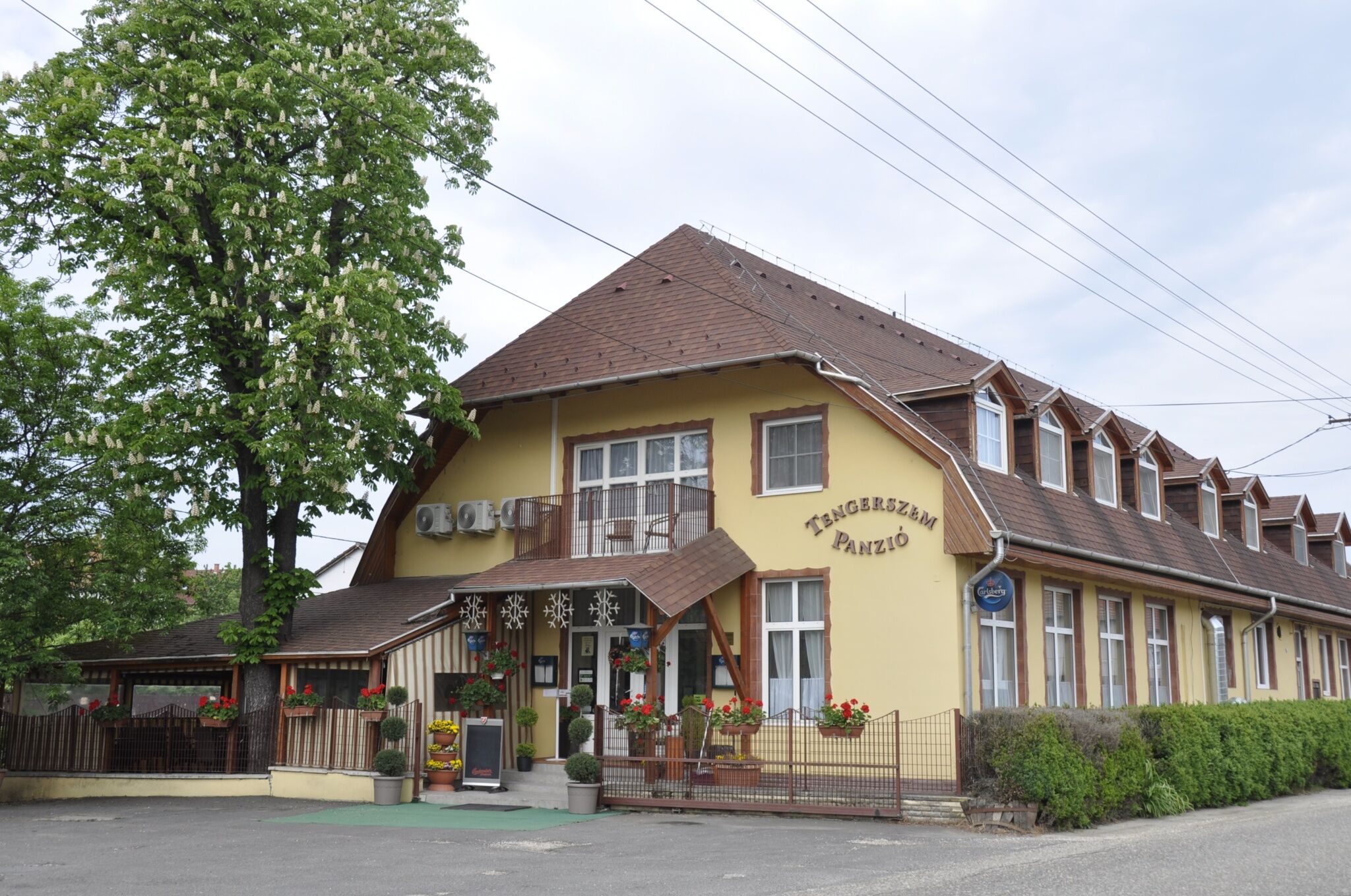 Tengerszem Panzió – Bánk