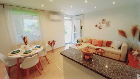 White Stone Apartman54