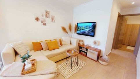 White Stone Apartman110