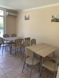 Fenyves Family Rooms & Bungalows10
