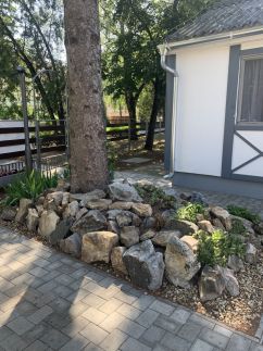 Fenyves Family Rooms & Bungalows16