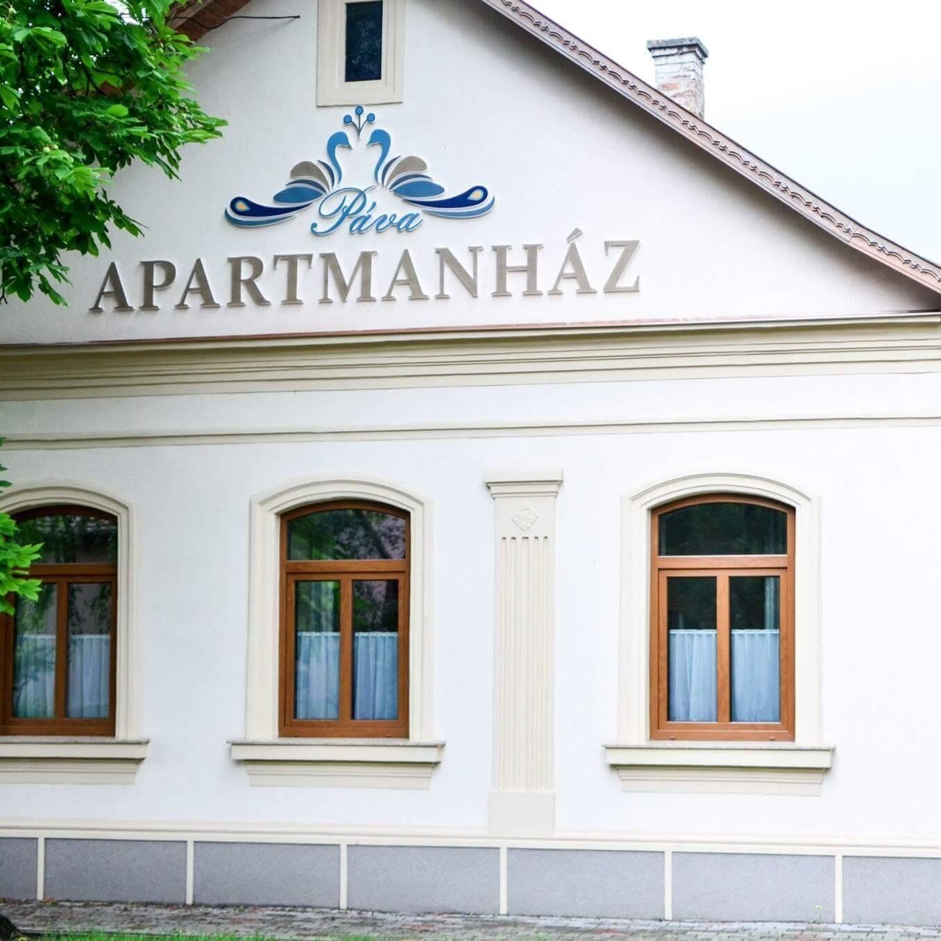 Páva Apartmanház – Makó