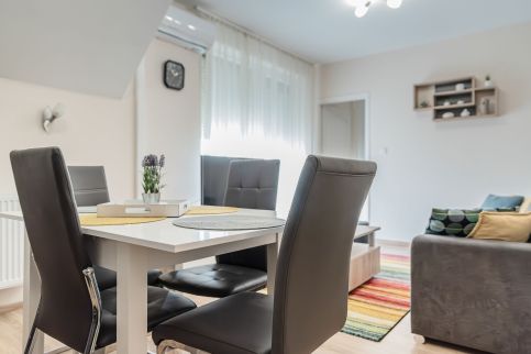 Boglárka Apartman22