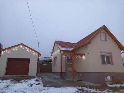 Bazaltorgona Apartman85