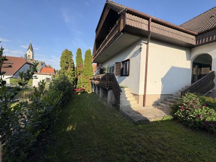 Szomszéd Ház4