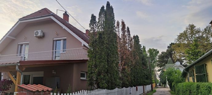 Léna Apartman