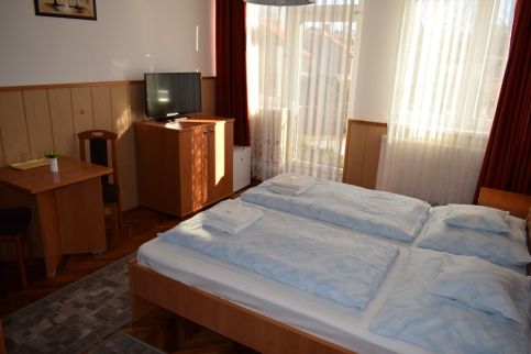 Ujvári Panzió Fertőd16