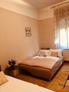 Lizi Apartman12