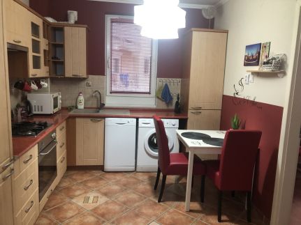 Silver Apartman3