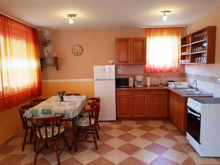 Mediterrán Apartman4