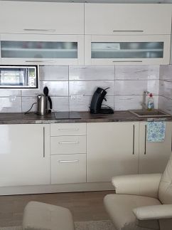 Szikora Apartman11