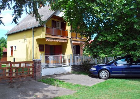 Radnai Apartmanház