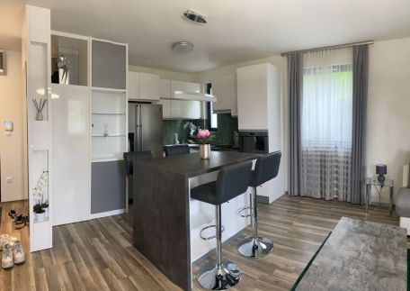 Anzsu Luxury Apartman8