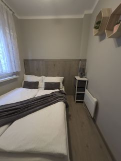 Happy Room Apartman8