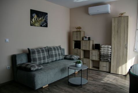 V7 Petite Maison25