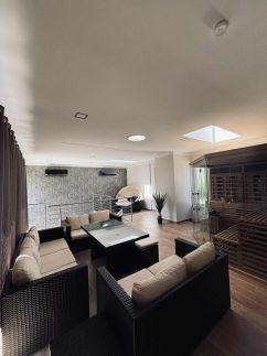 Zóra Apartmanház 26