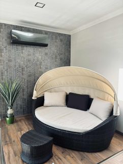 Zóra Apartmanház 24