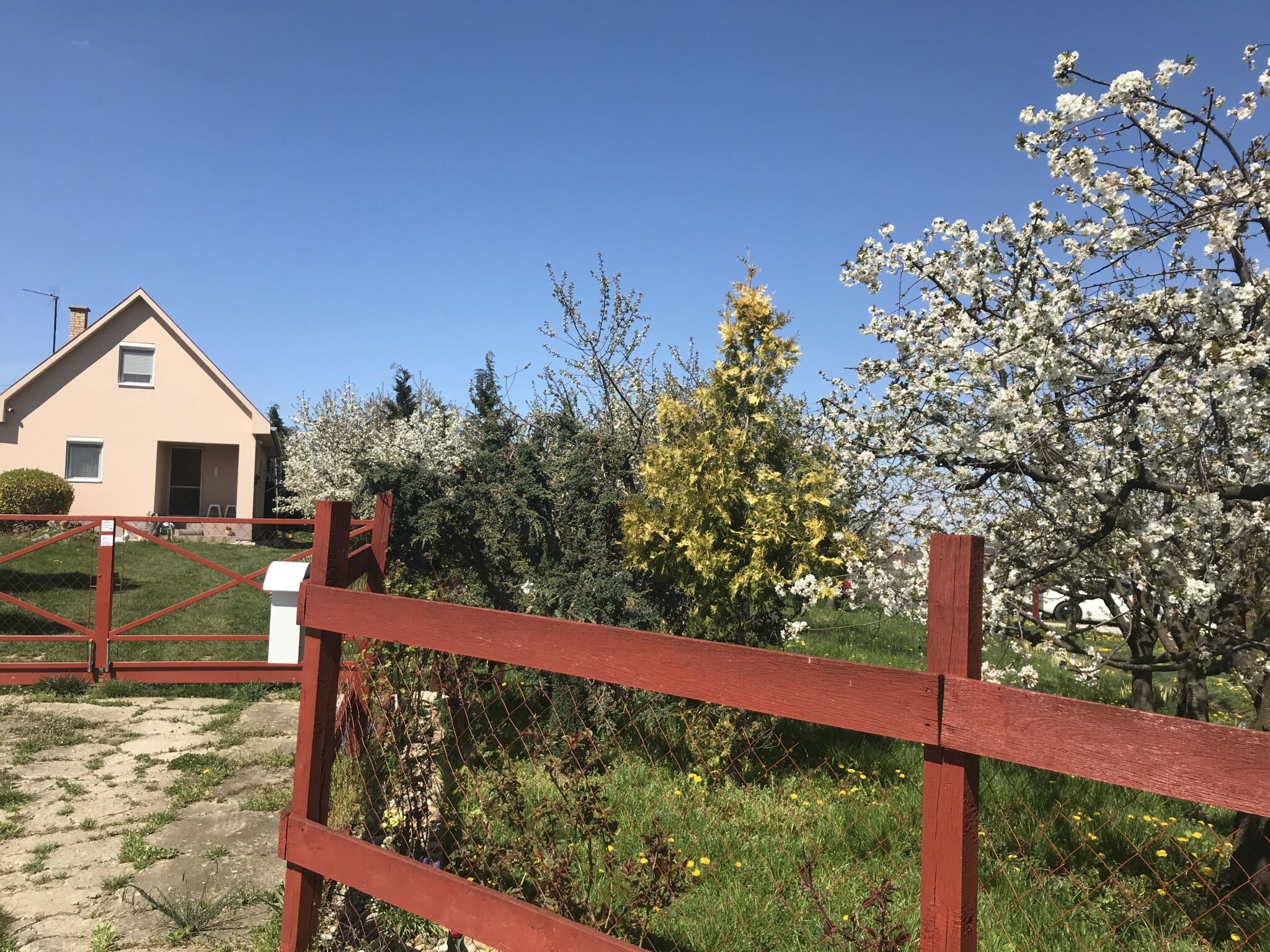 ZSUTI Apartman – Tarpa fotó 2