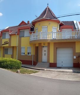 István Villa
