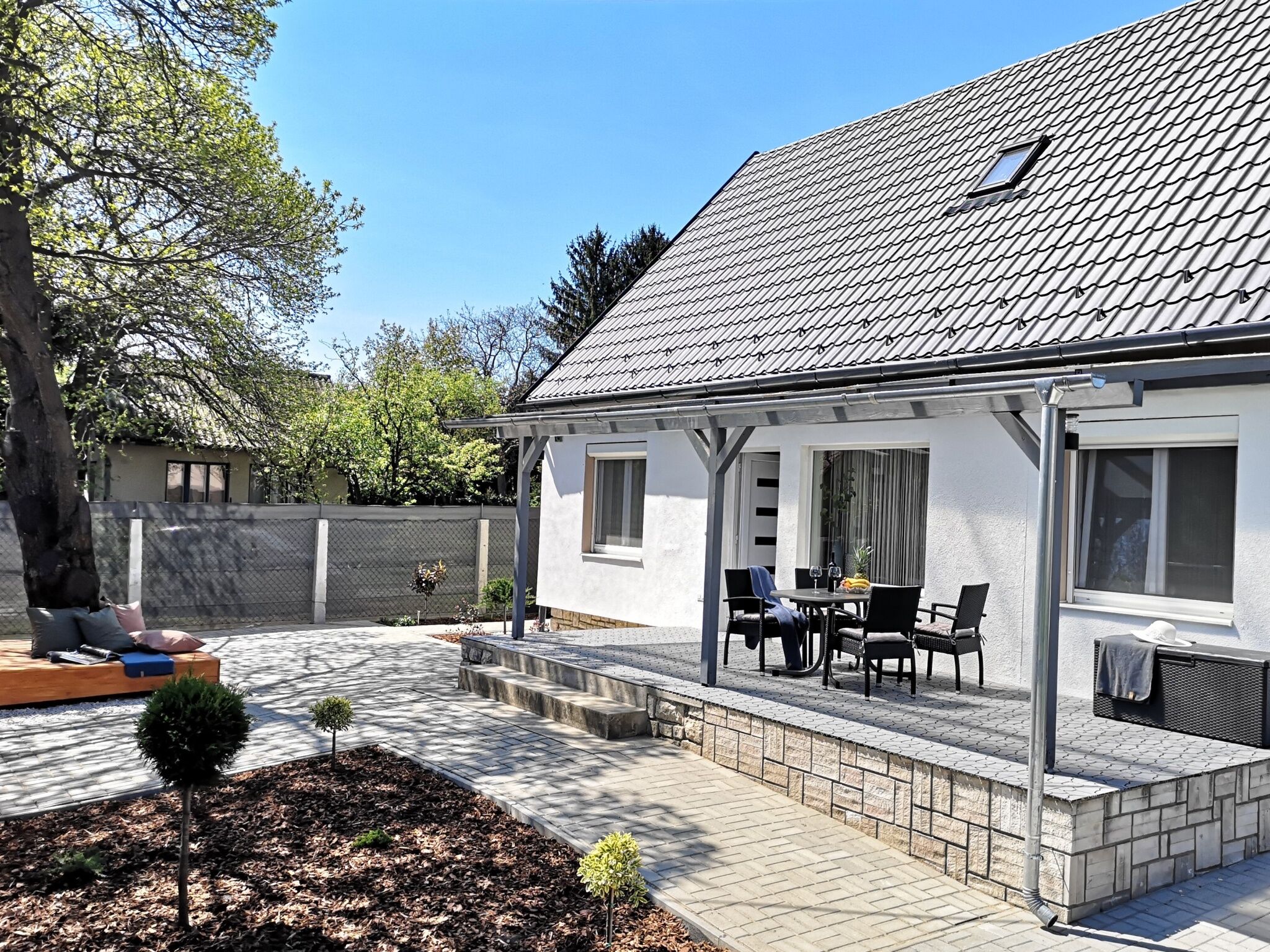 Otium Wellness Apartmanház – Balatonakarattya fotó 2