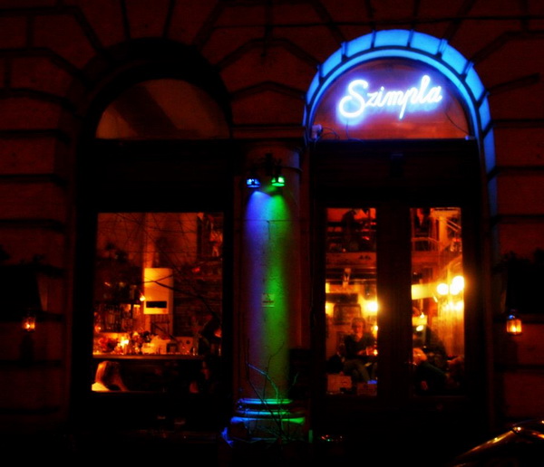 Szimpla Kávézó – Budapest VII. kerület fotó 9