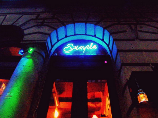 Szimpla Kávézó – Budapest VII. kerület fotó 10