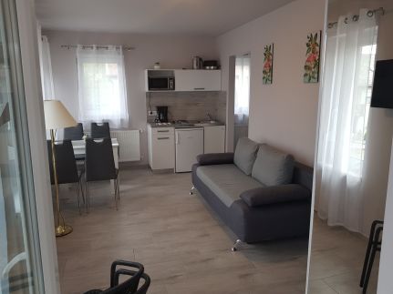 Flamingó Apartmanház2