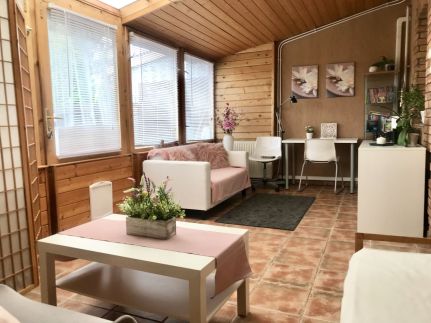 Dina Apartman10