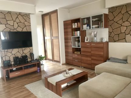 Dina Apartman13