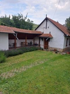 Korkóstoló Vendégházak79