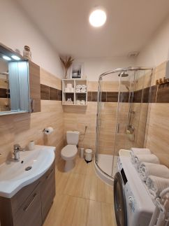Hajnalka Apartman – Balatonkenese fotó 4
