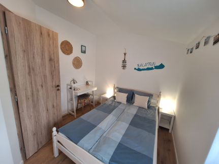 Hajnalka Apartman – Balatonkenese fotó 5