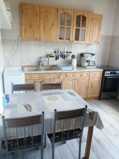 Király Apartman13