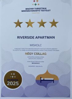 Riverside Apartman****30