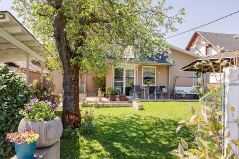 Riverside Apartman****
